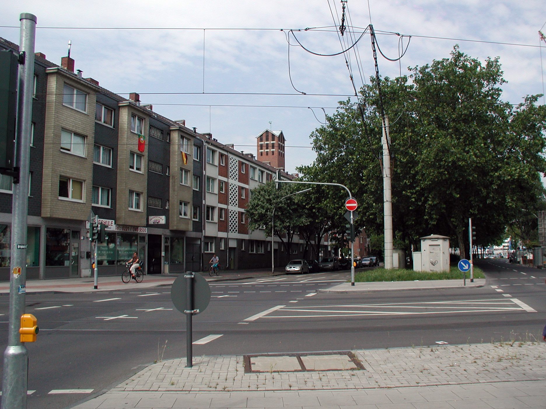 Kreuzung Zollstockgürtel und Höninger Weg in Köln-Zollstock